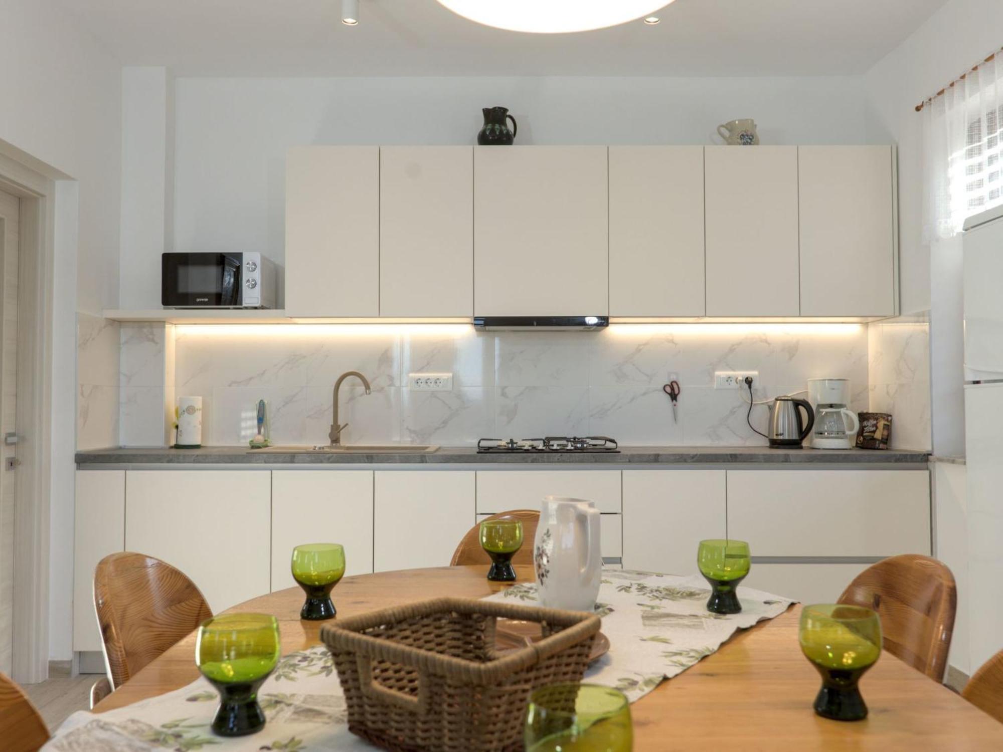 Apartment Bellevue - Pul331 By Interhome Pjescana Uvala Exteriör bild